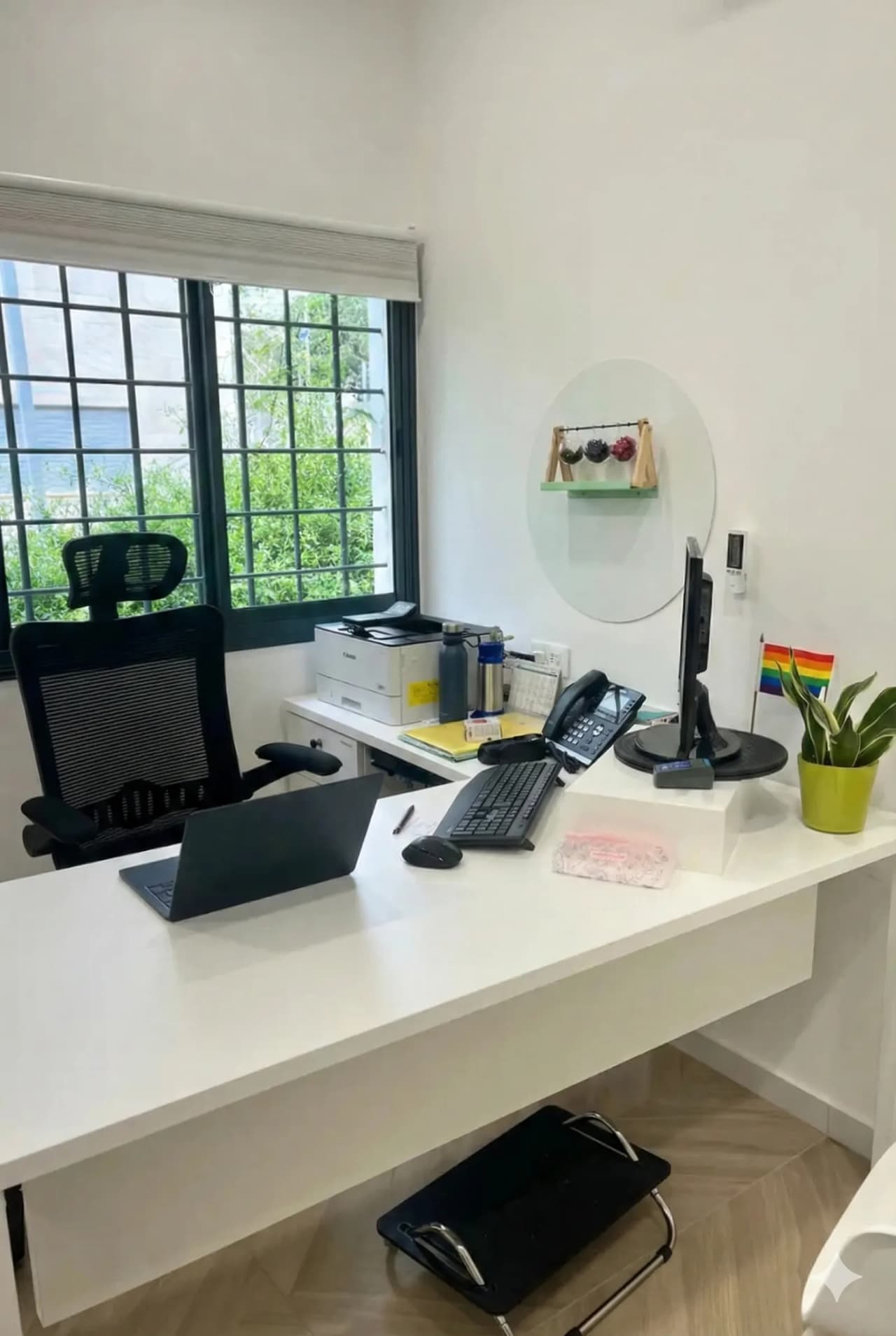 פנים המרפאה של ד״ר תמר קורן